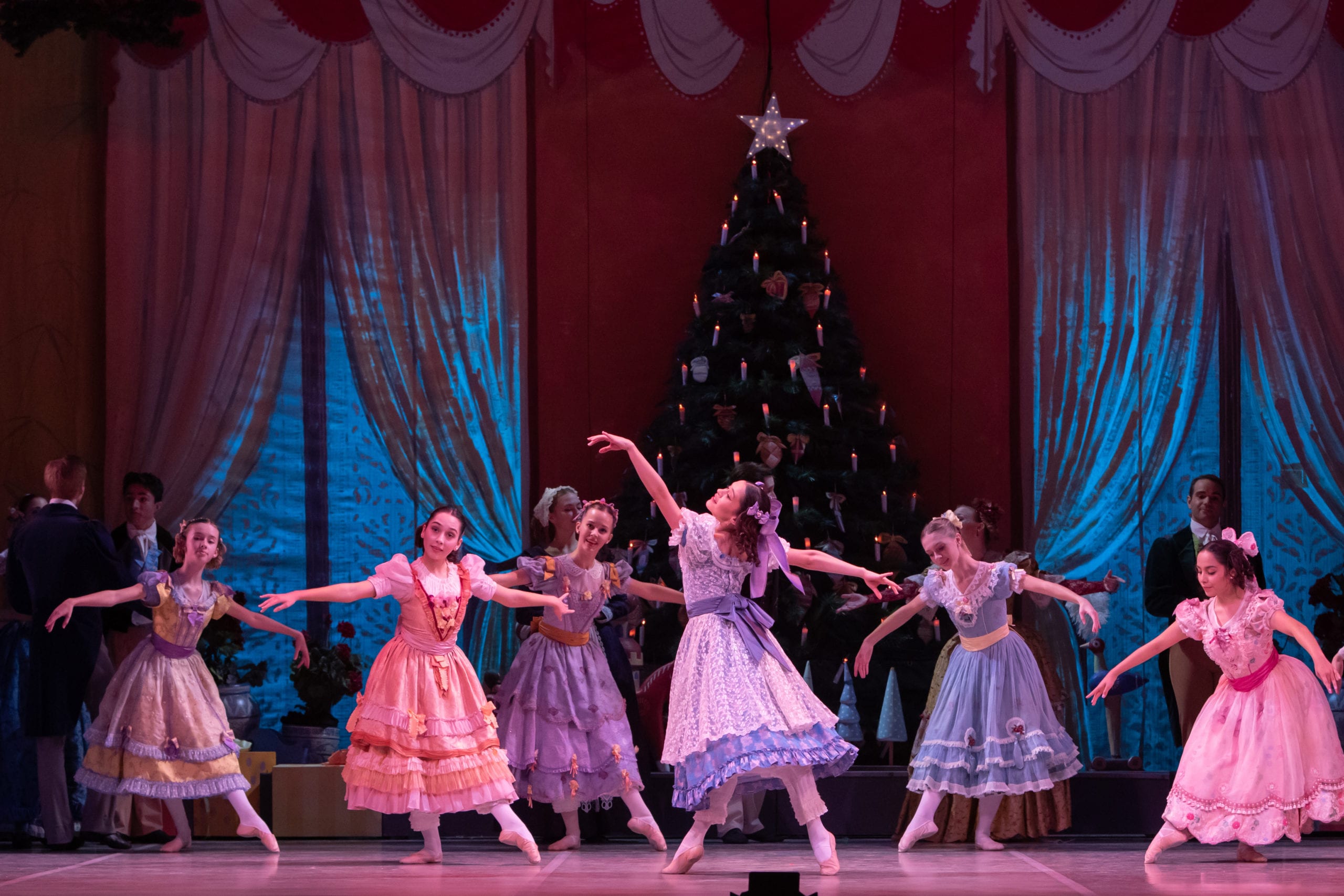 THE NUTCRACKER Home for the Holidays HD digital film and virtual