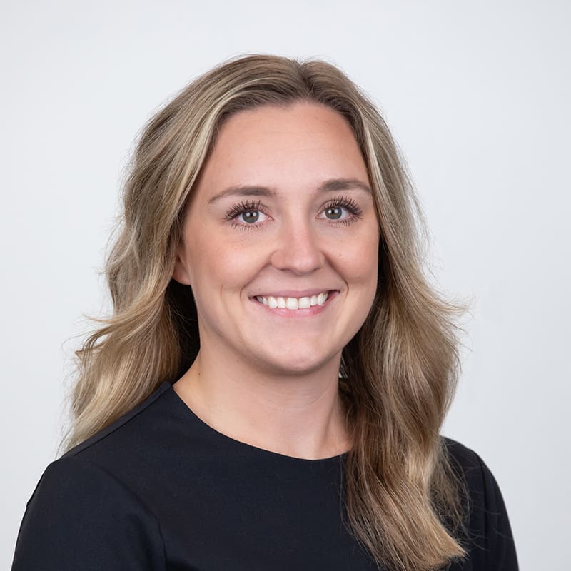 Emily Williamson Headshot